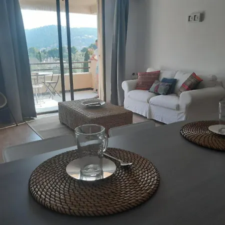 Moderno Con Vista A La Montana Apartment